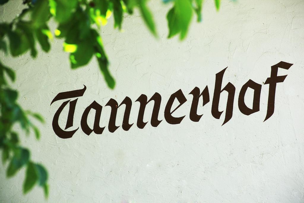 Tannerhof Bed & Breakfast Caines Exterior photo