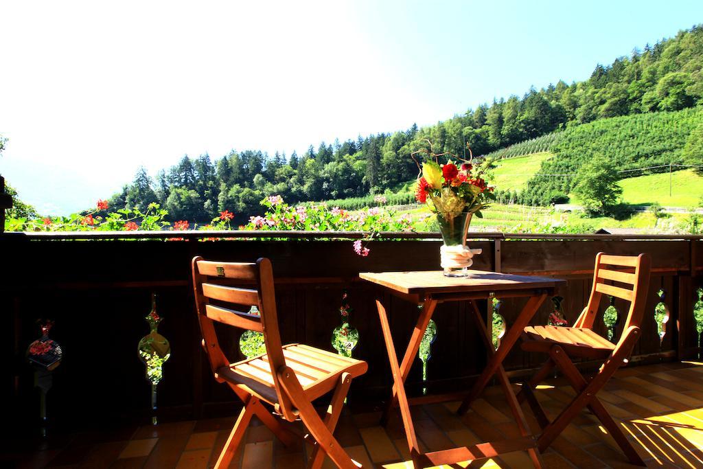 Tannerhof Bed & Breakfast Caines Exterior photo
